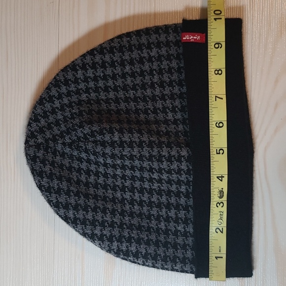 Levi's Men's Black and Gray Jersey Hat - Picture 4 of 6
